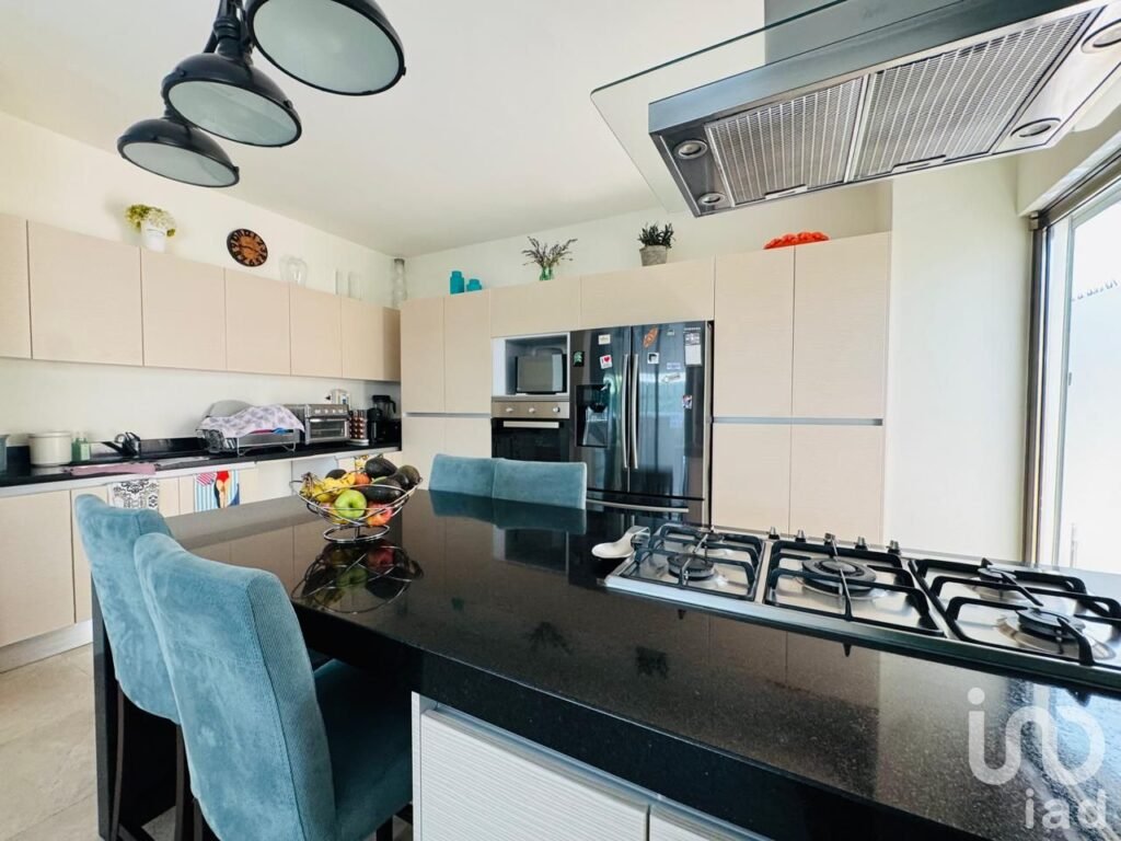 CASA EN VENTA EN RESIDENCIAL CUMBRE, CANCUN