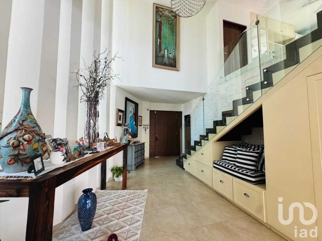 CASA EN VENTA EN RESIDENCIAL CUMBRE, CANCUN