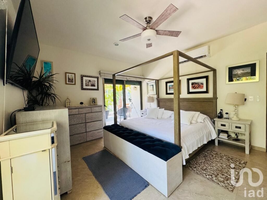 CASA EN VENTA EN RESIDENCIAL CUMBRE, CANCUN