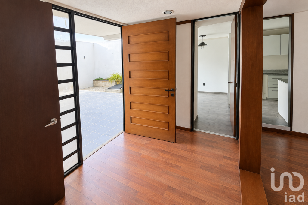AMPLIA CASA EN VENTA EN JARDINES DE SAN MANUEL, PUEBLA