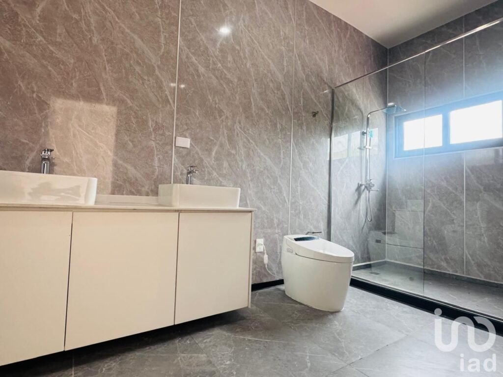 VENTA DE CASA EN RESIDENCIAL VIA CUMBRES, CANCUN