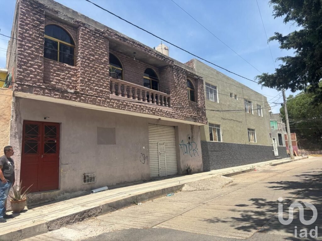 CASA EN VENTA, de 225.00 m2, COL.. CINCO SEÑORES,  ZACATECAS. Zac.,