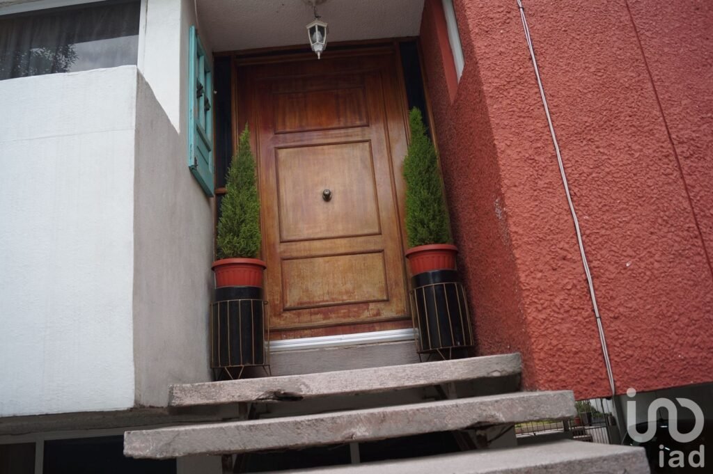 Casa en Cd. Satélite, Naucalpan para modernizar