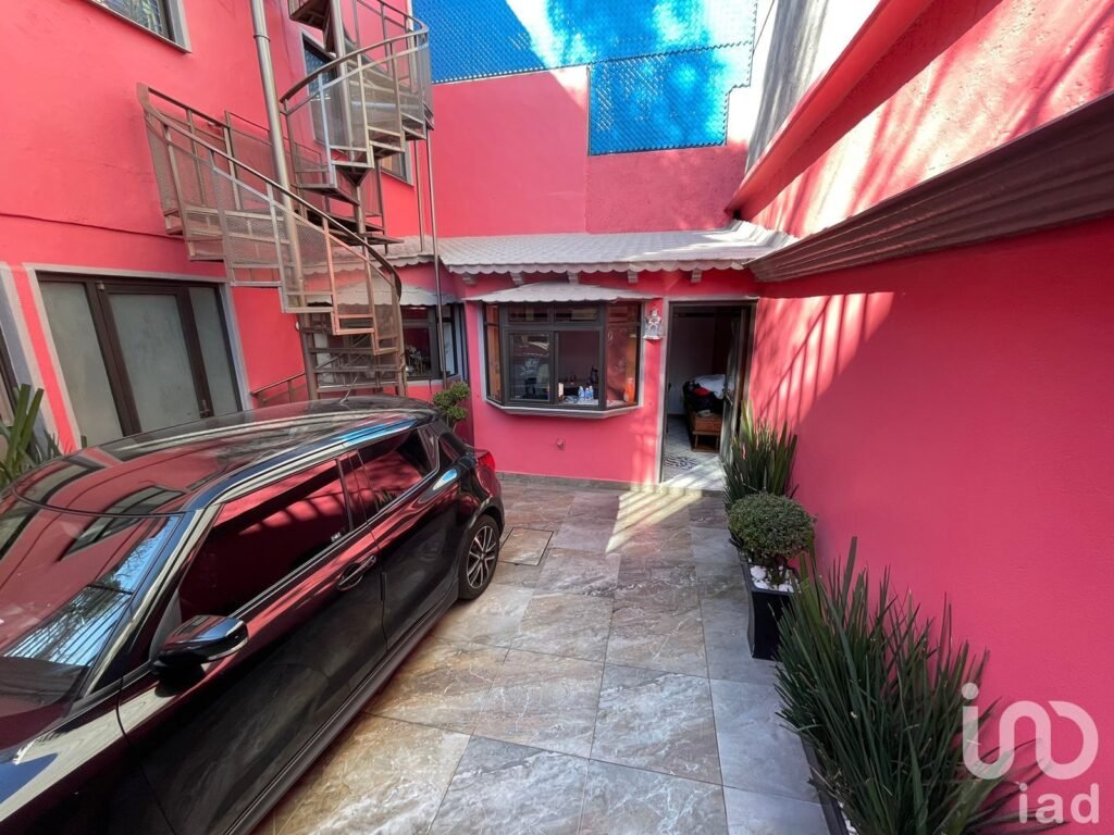 CASA AMPLIA EN RENTA EN MIXCOAC NONOALCO