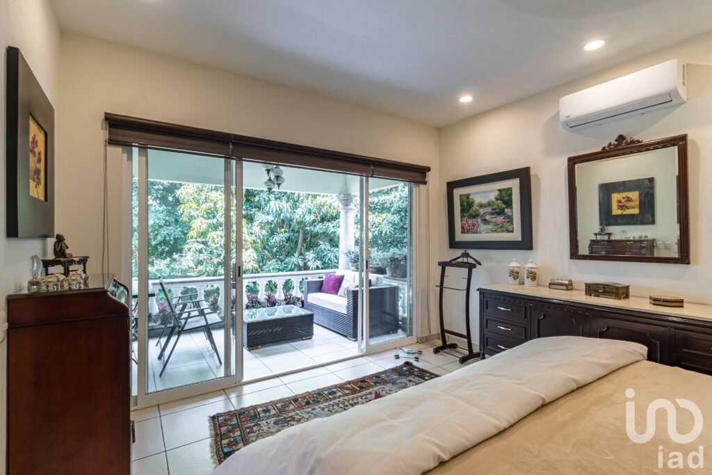 Vendo Exclusiva Residencia Contemporánea con Vista a las Montañas, Cuernavaca