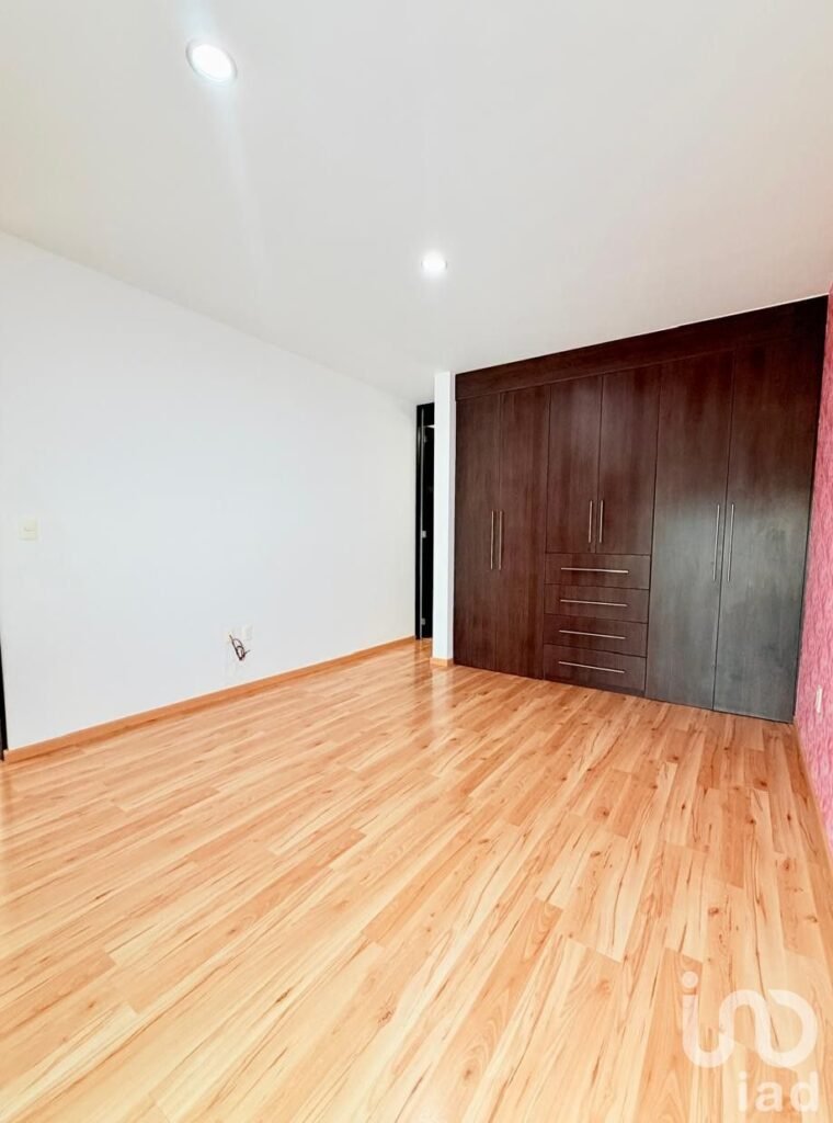 Casa en Renta Amplio Jardín y 3 Recamaras Cumbres del Cimatario Huimilpan Qro.