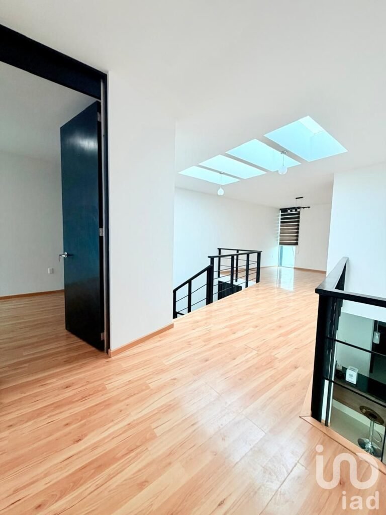 Casa en Renta Amplio Jardín y 3 Recamaras Cumbres del Cimatario Huimilpan Qro.