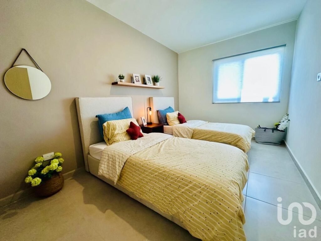 Casa en Venta Zona Residencial en García, Incluye COCINA * y Puertas de Seguridad $2,810,000