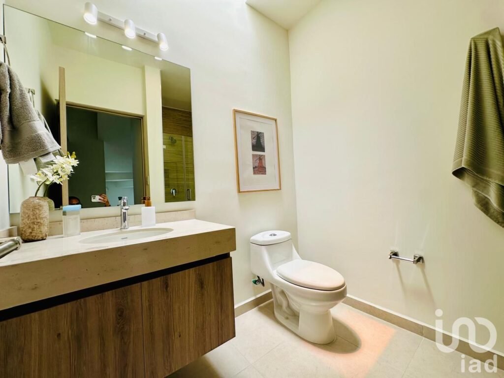 Casa en Venta Zona Residencial en García, Incluye COCINA * y Puertas de Seguridad $2,378,000