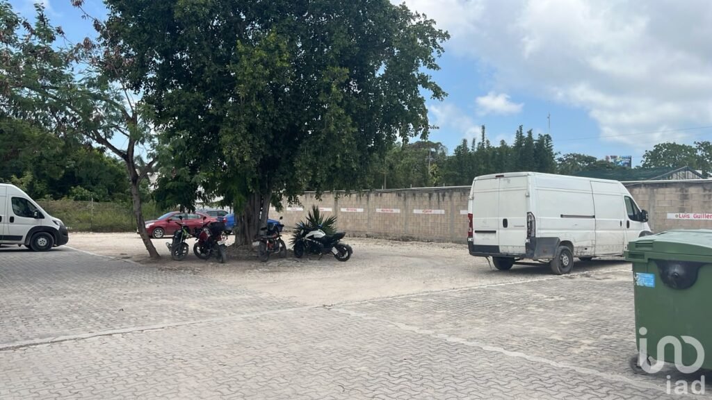 45 Bodegas en VENTA corredor Huayacán en Cancún Quintana Roo