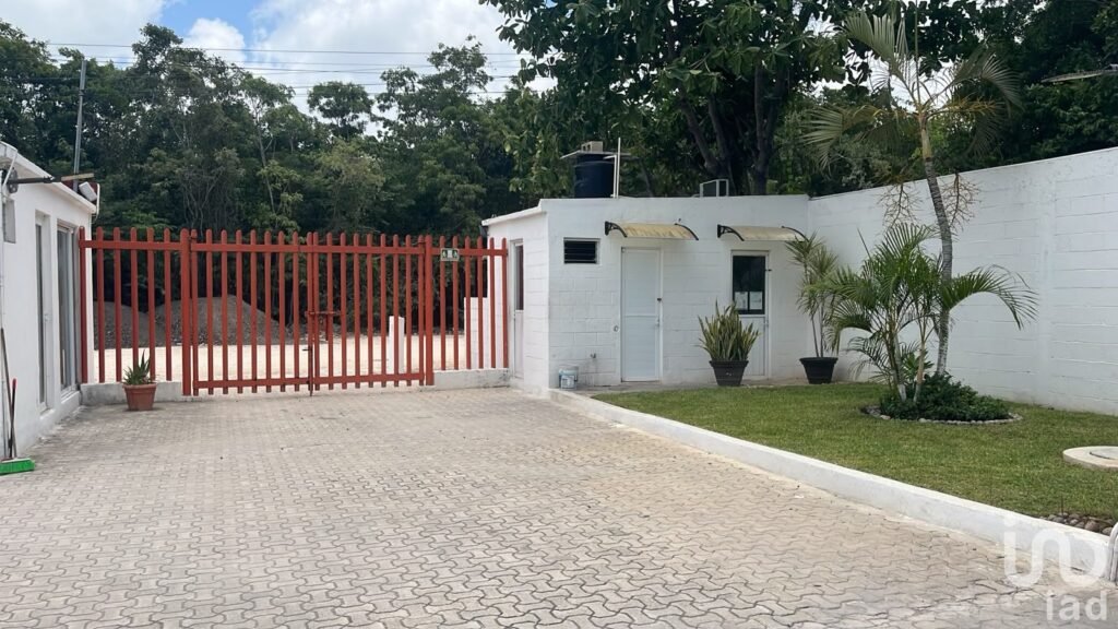 45 Bodegas en VENTA corredor Huayacán en Cancún Quintana Roo