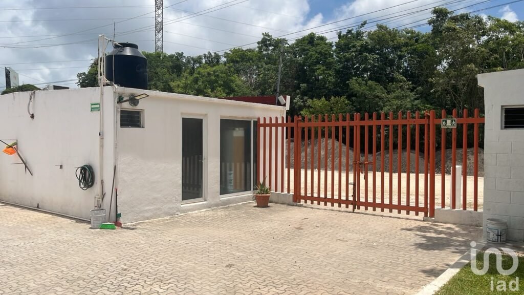 45 Bodegas en VENTA corredor Huayacán en Cancún Quintana Roo