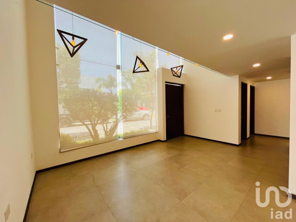 Casa en Renta en esquina en Parque Zacatecas, Cascatta