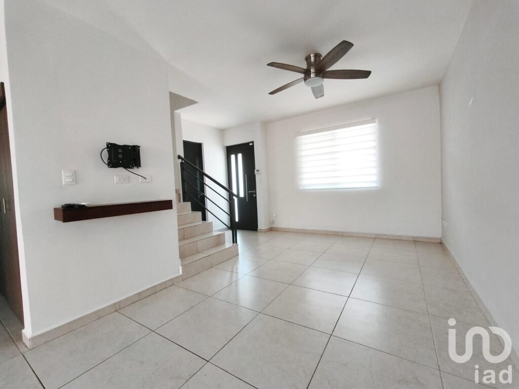 Venta Casa equipada en Toscana Residencial, Dominio Cumbres