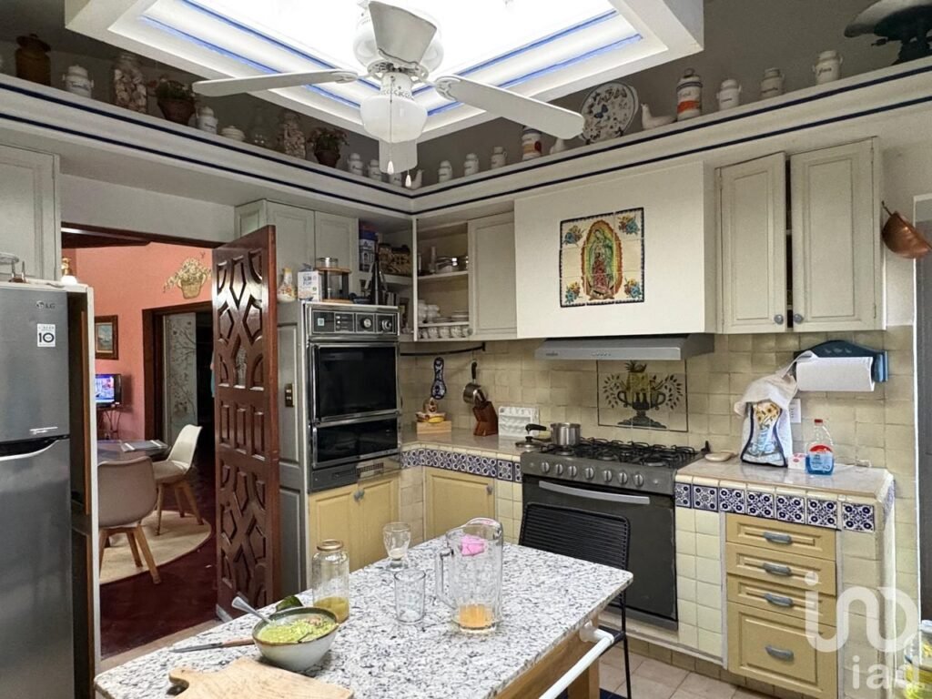 Venta Casa Palmira en Planta Baja 786m rodeada de jardín y alberca