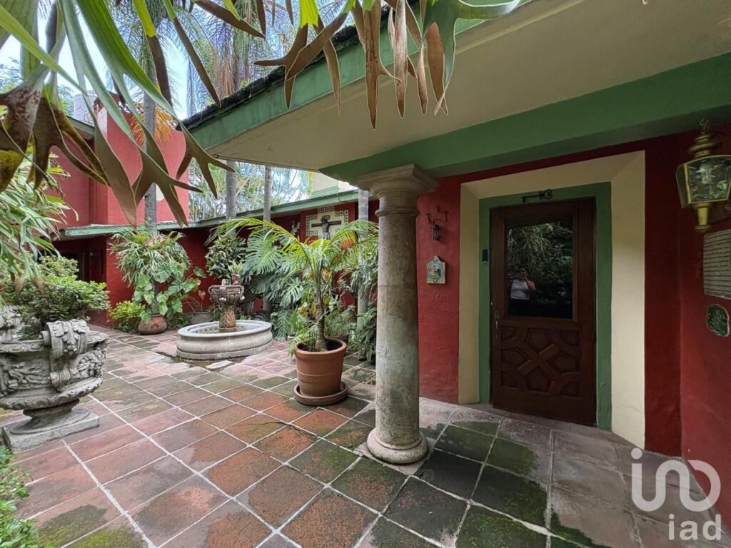 Venta Casa Palmira en Planta Baja 786m rodeada de jardín y alberca