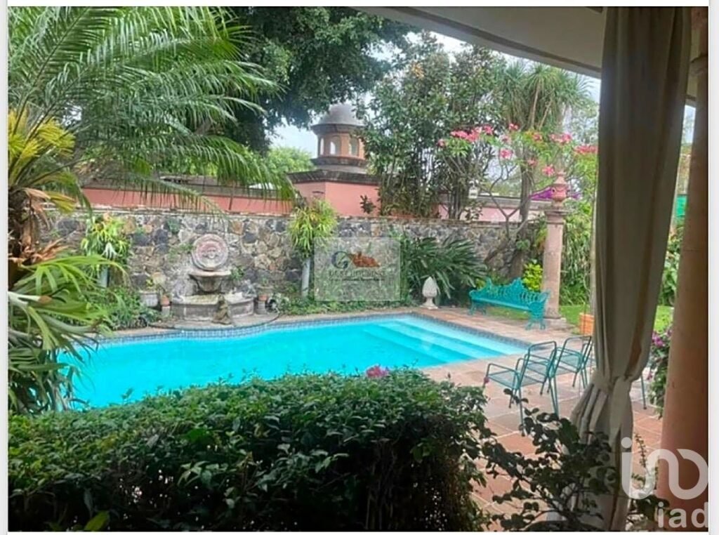 Venta Casa Palmira en Planta Baja 786m rodeada de jardín y alberca