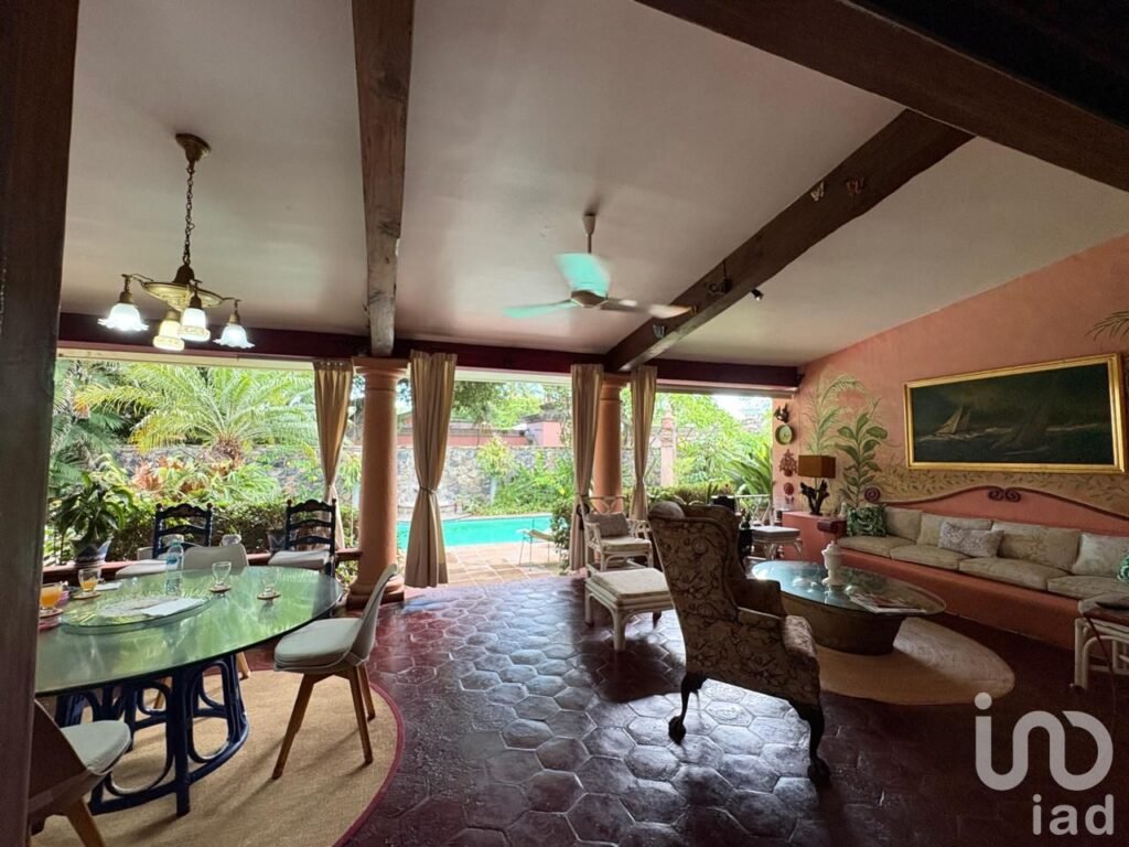 Venta Casa Palmira en Planta Baja 786m rodeada de jardín y alberca