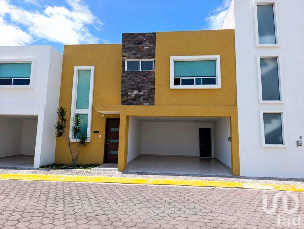 Casa en venta en Fraccionamiento Puente La Santísima San Andrés Cholula