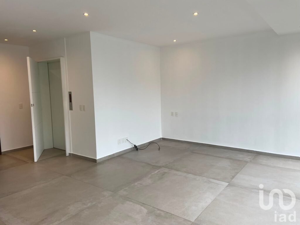 Hermoso departamento con vista arbolada y a las monta
