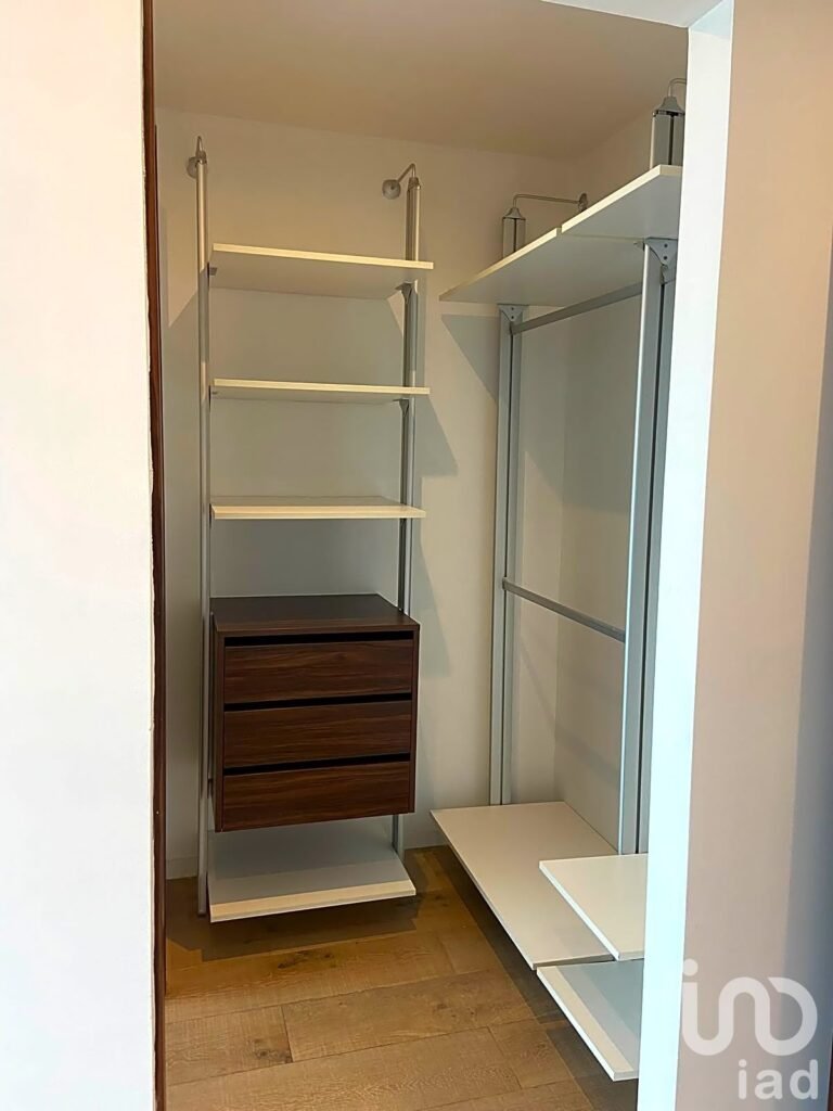 Hermoso departamento con vista arbolada y a las monta