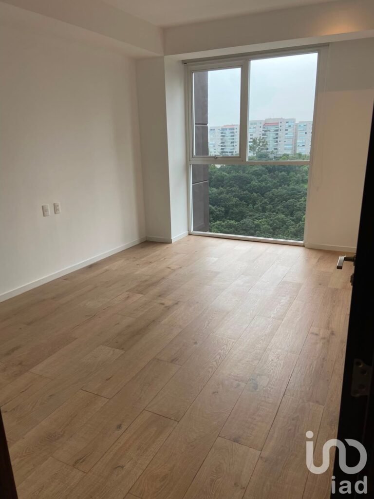 Hermoso departamento con vista arbolada y a las monta