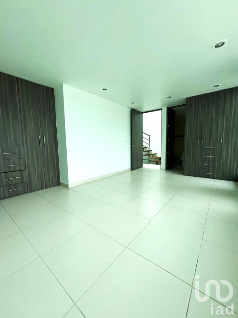 CASA EN VENTA EN ZIBATA QUERETARO