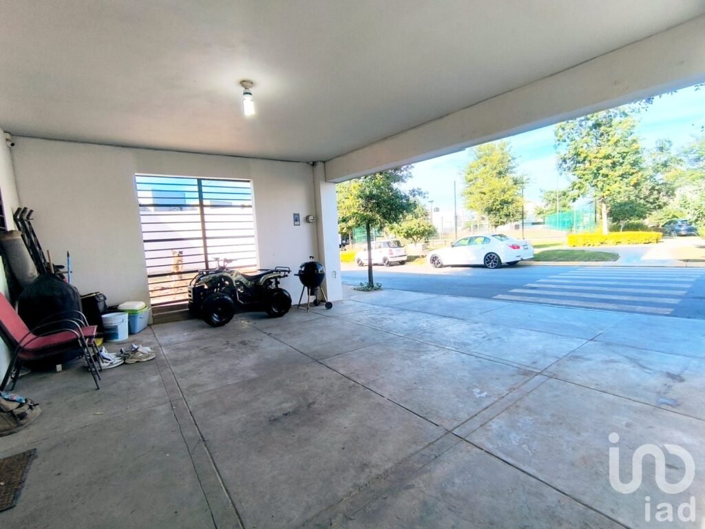 Venta Casa en esquina con Terreno excedente en Toscana Residencial, Dominio Cumbres