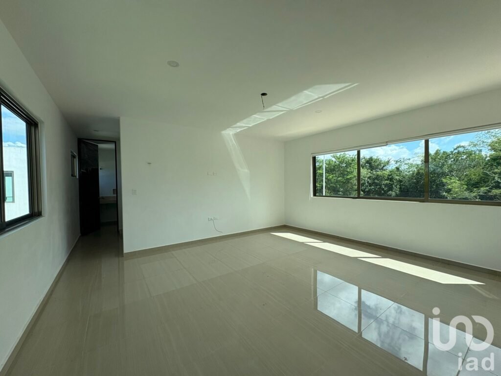 Casa de 4 recámaras con alberca en San Diego Cutz, Conkal