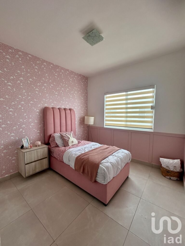 Casa en venta en cerrada sobre avenida principal  de Torreón