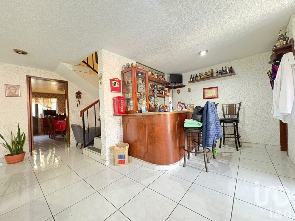 Casa en Venta en Escalinatas, Jardines del Sur, Privada con Vigilancia 24/7