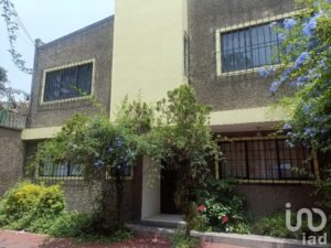 CASA HABITACION EN AV REVOLUCION MZ2 LT11COL. TEPALCATES IZTAPALAPA CP09210 CDMX