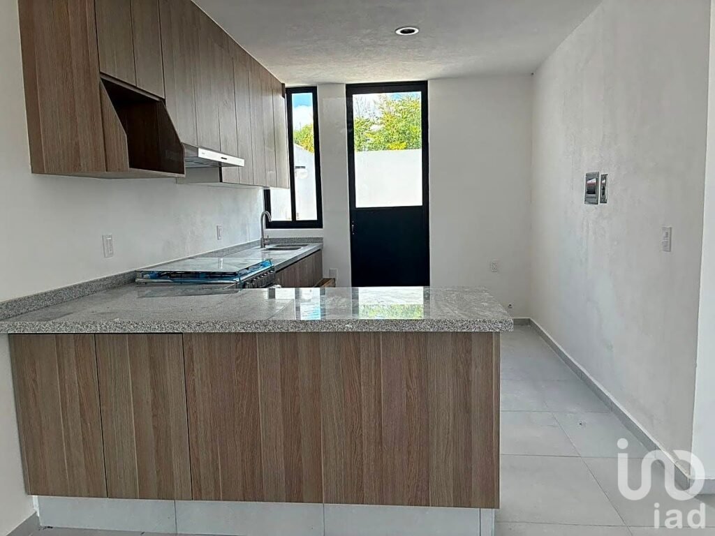 VENTA CASA CIUDAD MADERAS QUERÉTARO