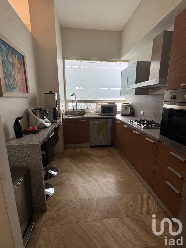 Se Renta Departamento Amueblado en PB con Terraza amplia, en Alcaldía Alvaro Obregón, cdmx