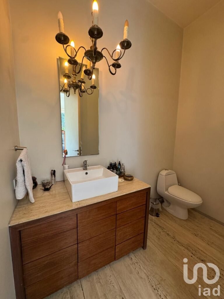 Se Renta Departamento Amueblado en PB con Terraza amplia, en Alcaldía Alvaro Obregón, cdmx