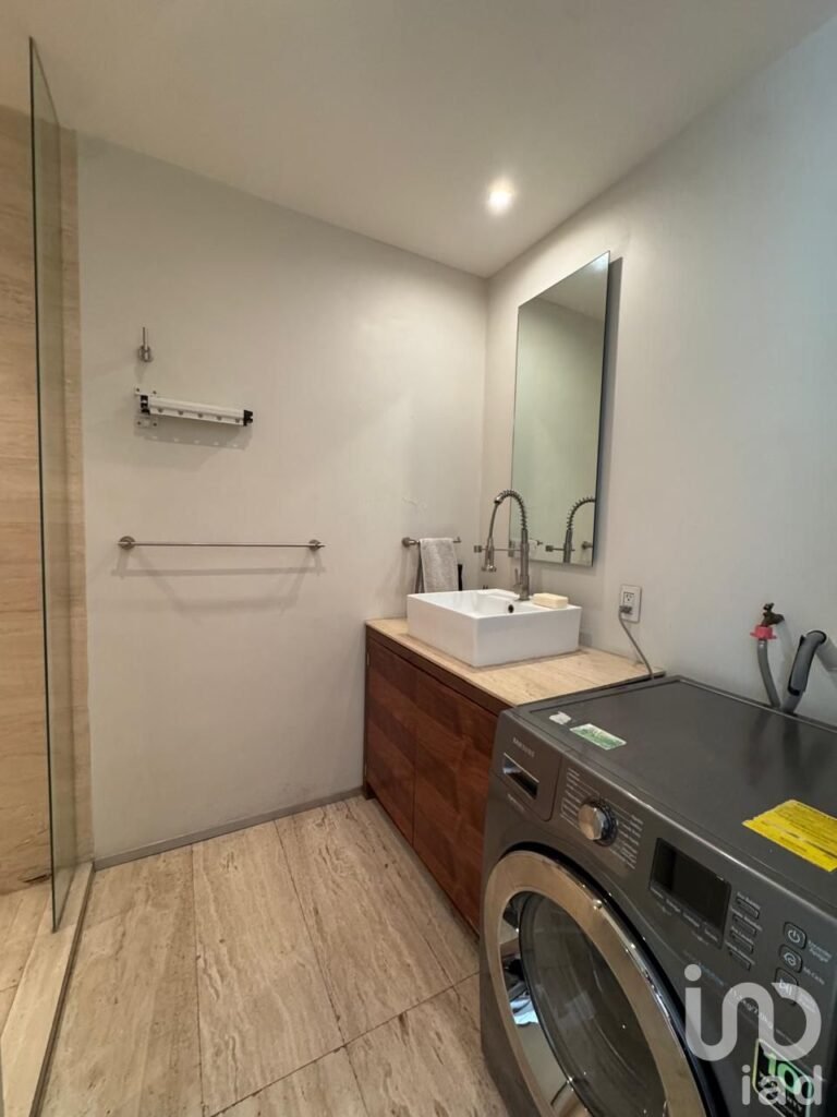 Se Renta Departamento Amueblado en PB con Terraza amplia, en Alcaldía Alvaro Obregón, cdmx