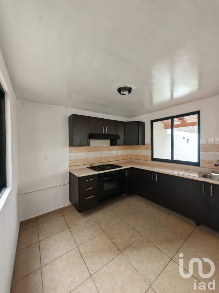 Casa en renta frente a área verde en Arboledas del Parque, Querétaro
