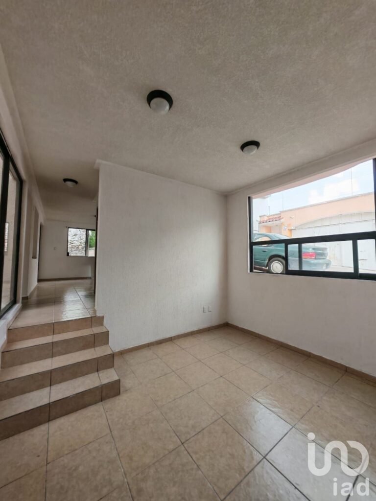 Casa en renta frente a área verde en Arboledas del Parque, Querétaro