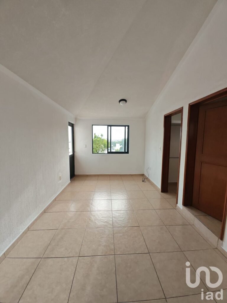 Casa en renta frente a área verde en Arboledas del Parque, Querétaro