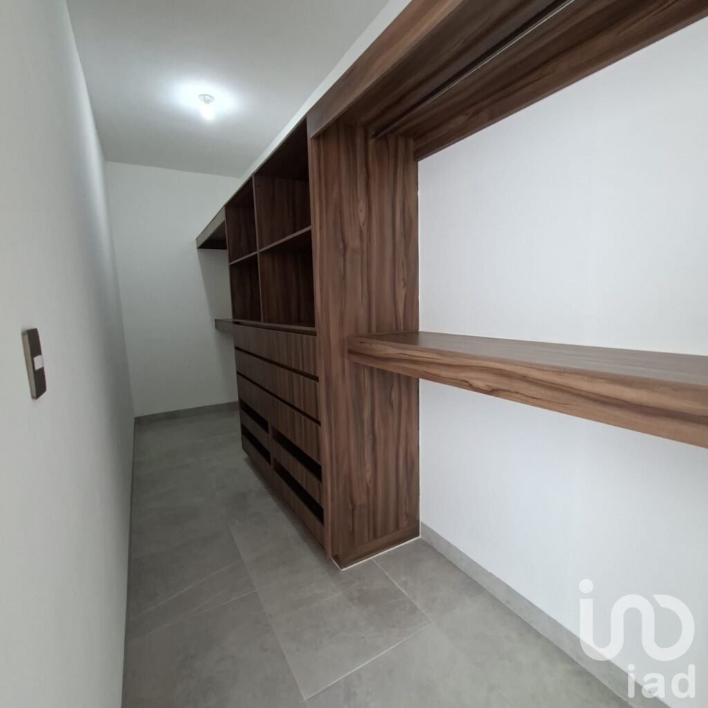 Casa en cerrada con amenidades como cancha de padel en viñedos Torreón