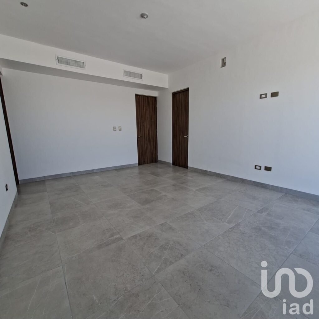 Casa en cerrada con amenidades como cancha de padel en viñedos Torreón