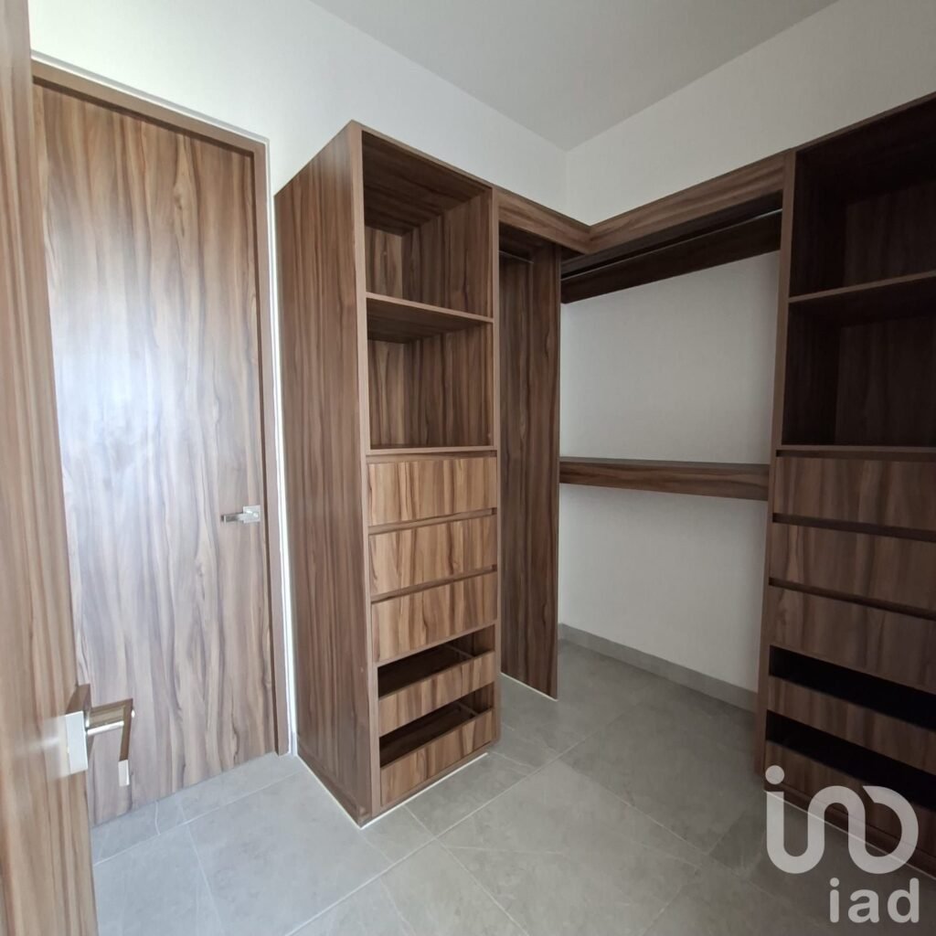 Casa en cerrada con amenidades como cancha de padel en viñedos Torreón