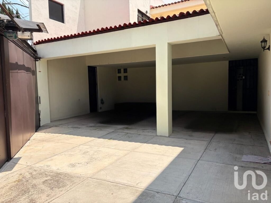 CASA EN VENTA EN TLALPAN