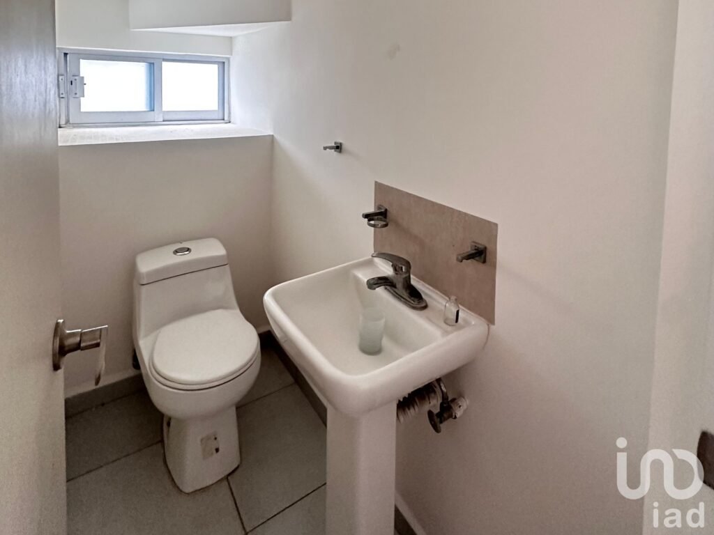 CASA EN VENTA AL SUR DE AGUASCALIENTES BARLOVENTO RANCHO SANTA MONICA