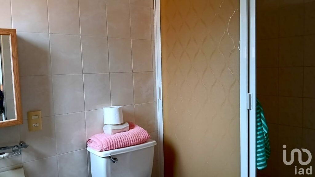 VENTA DE CASA EN FRACCIONAMIENTO ECATEPEC, RECIEN REMODELADA LISTA PARA HABITAR