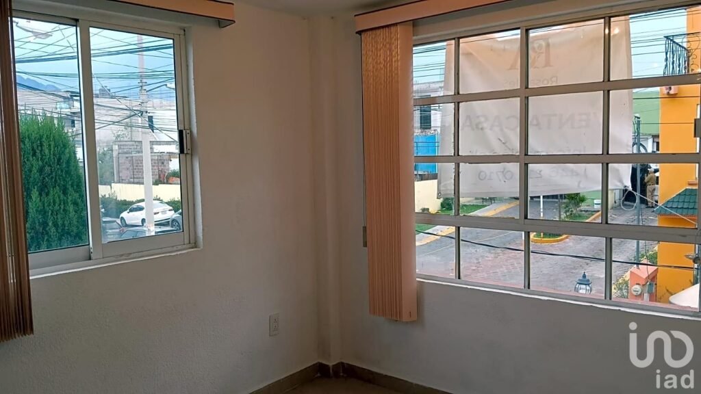 VENTA DE CASA EN FRACCIONAMIENTO ECATEPEC, RECIEN REMODELADA LISTA PARA HABITAR