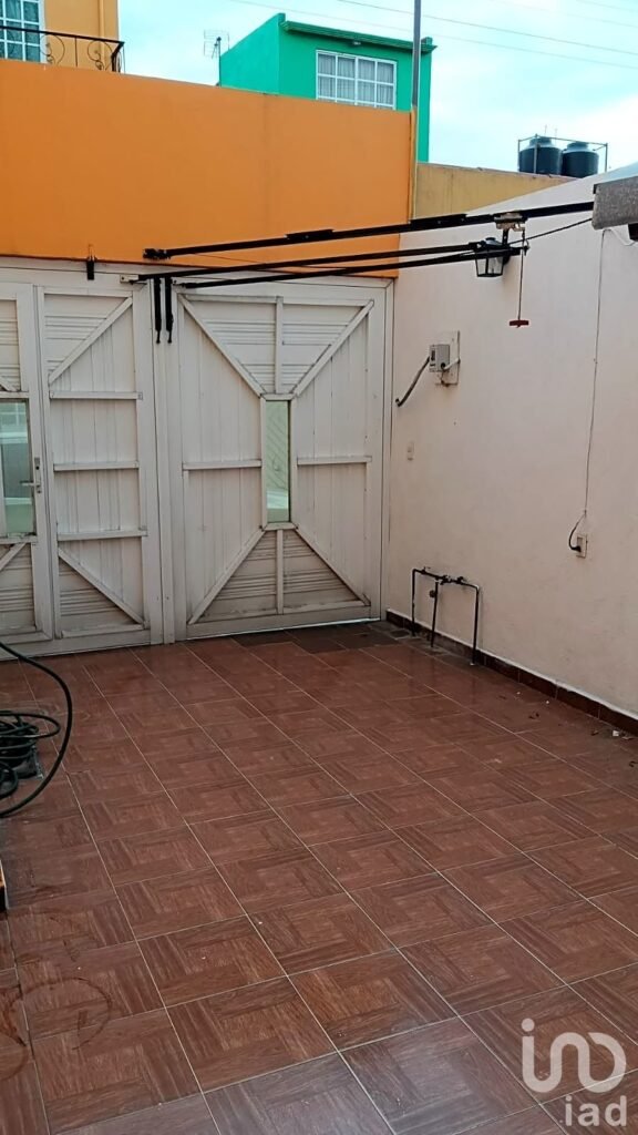 VENTA DE CASA EN FRACCIONAMIENTO ECATEPEC, RECIEN REMODELADA LISTA PARA HABITAR