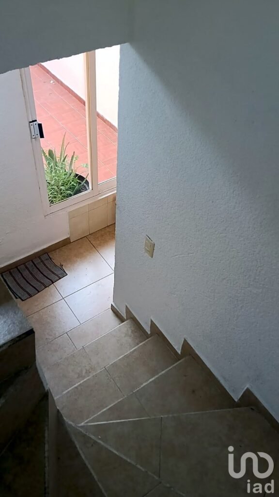 VENTA DE CASA EN FRACCIONAMIENTO ECATEPEC, RECIEN REMODELADA LISTA PARA HABITAR
