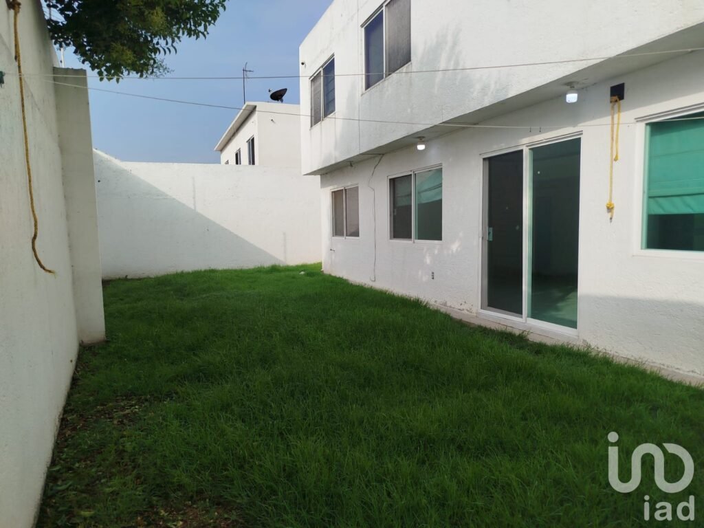 Casa en Venta Real Los Cedros Texcoco | 310m² Terreno  | Jardín y Seguridad 24h | Recursos Propios
