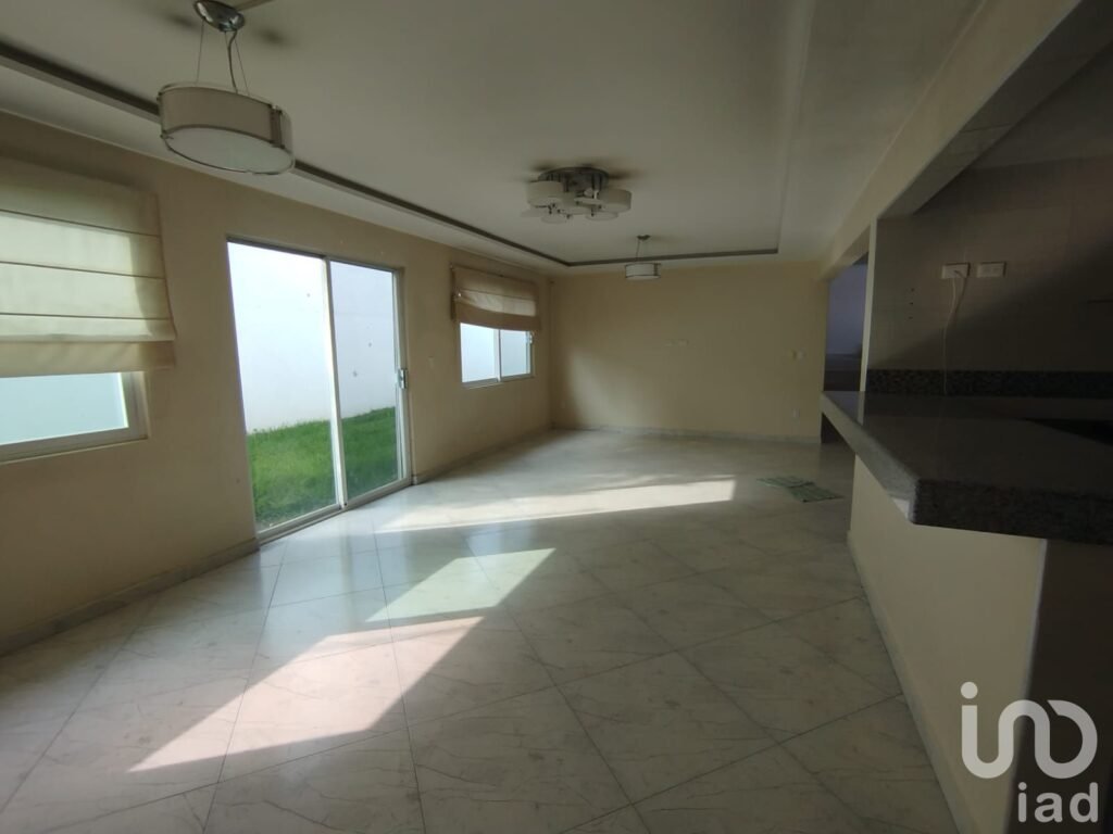 Casa en Venta Real Los Cedros Texcoco | 310m² Terreno  | Jardín y Seguridad 24h | Recursos Propios